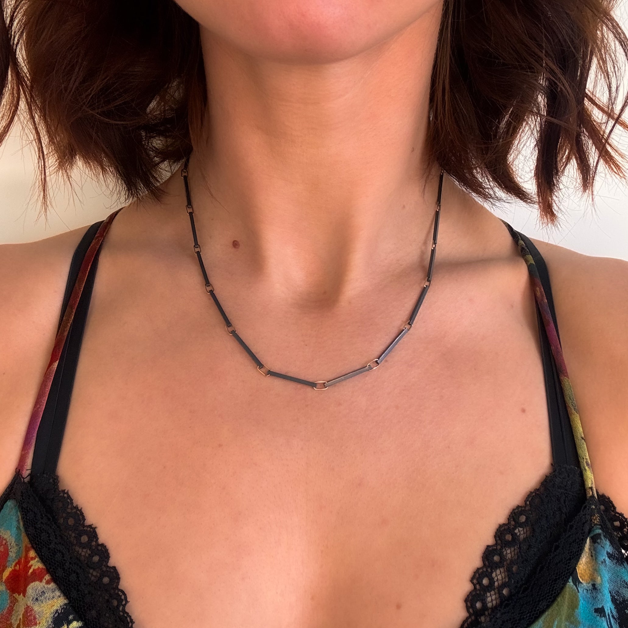 Slim Connections Collar Necklace