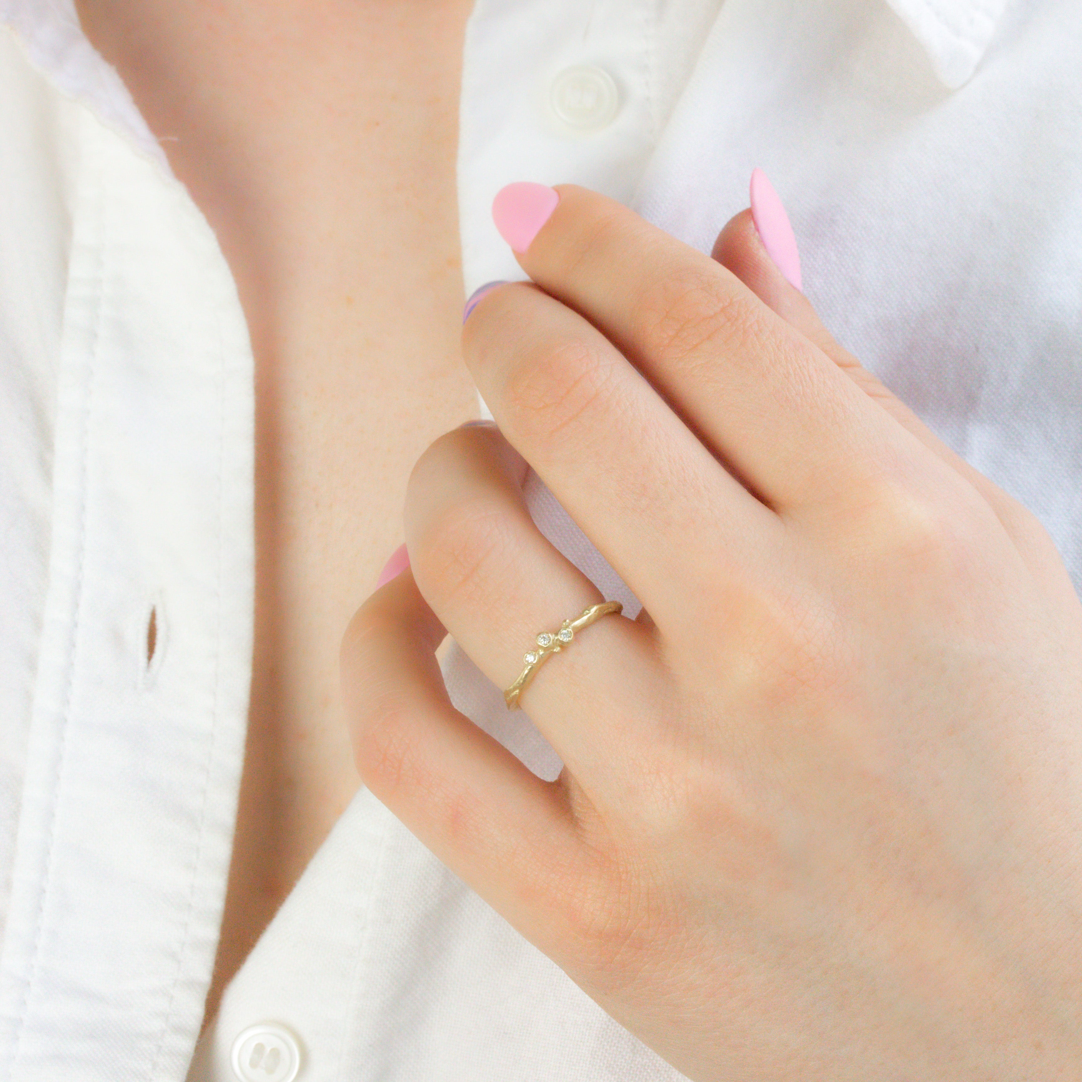 Encrusted Tiny Branch Ring-Branch