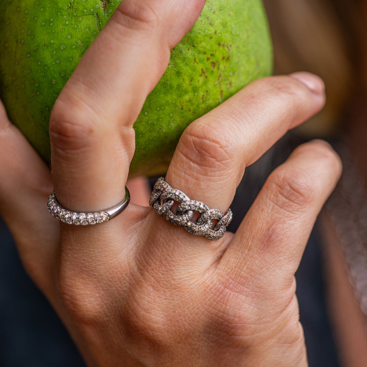 Loose-Link Pavé Diamond Curb Ring