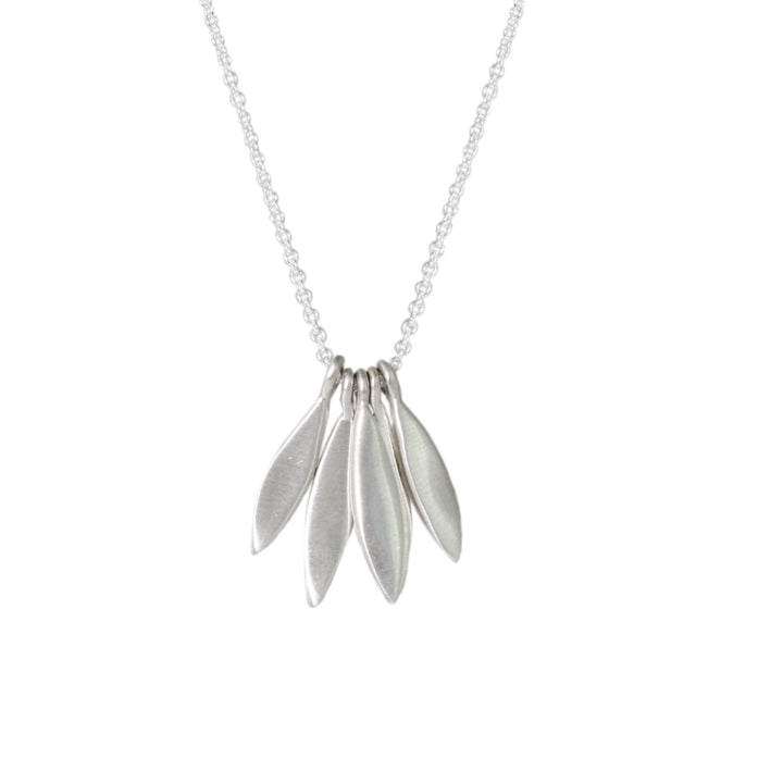 5 Leaves Necklace