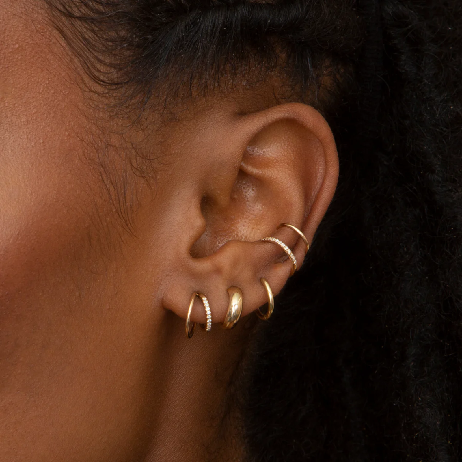10.5mm Hinged Huggie Hoops in White Gold-Zoë Chicco