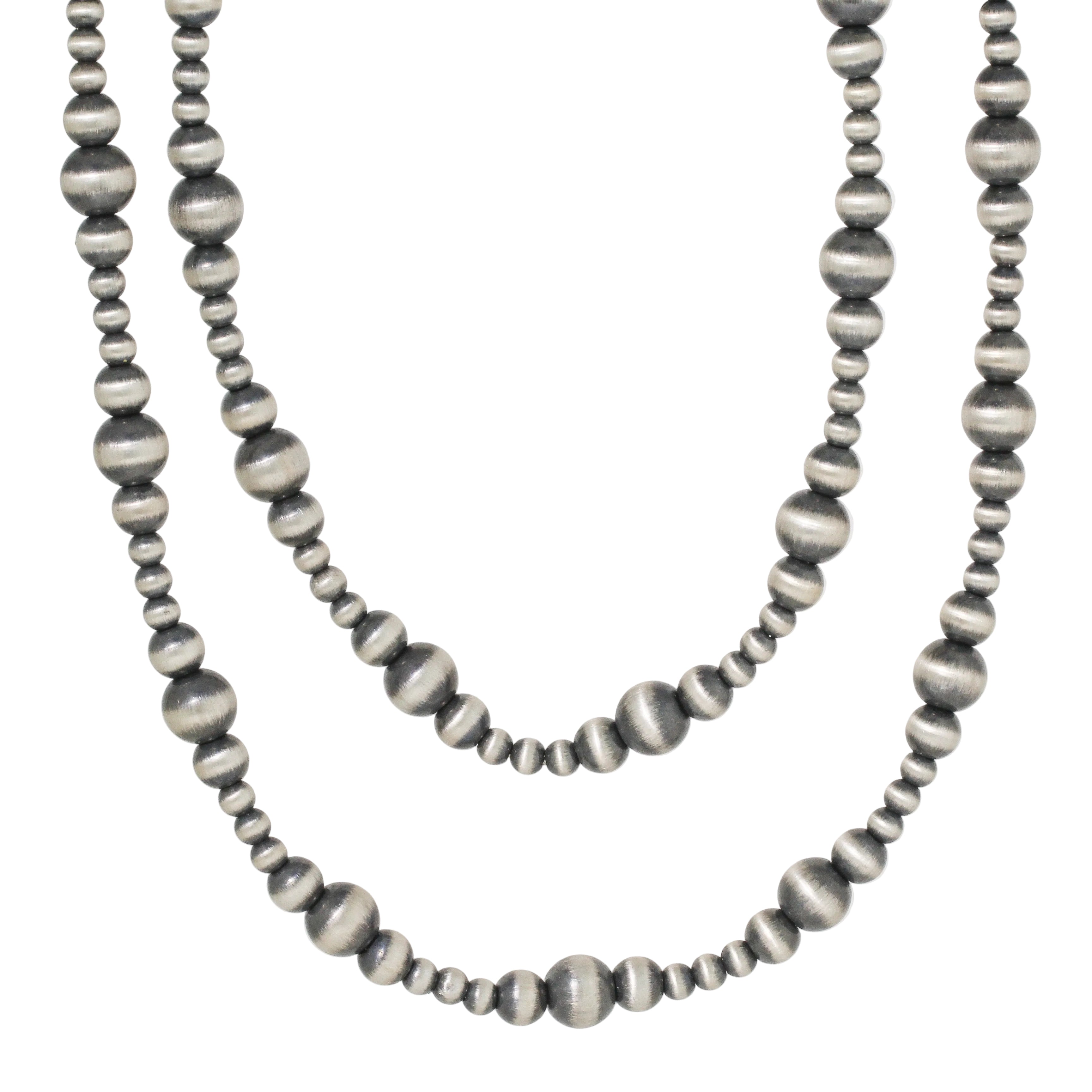 Long Alternating Navajo Pearl Strand Necklace