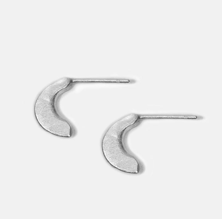 Bend Post Earrings