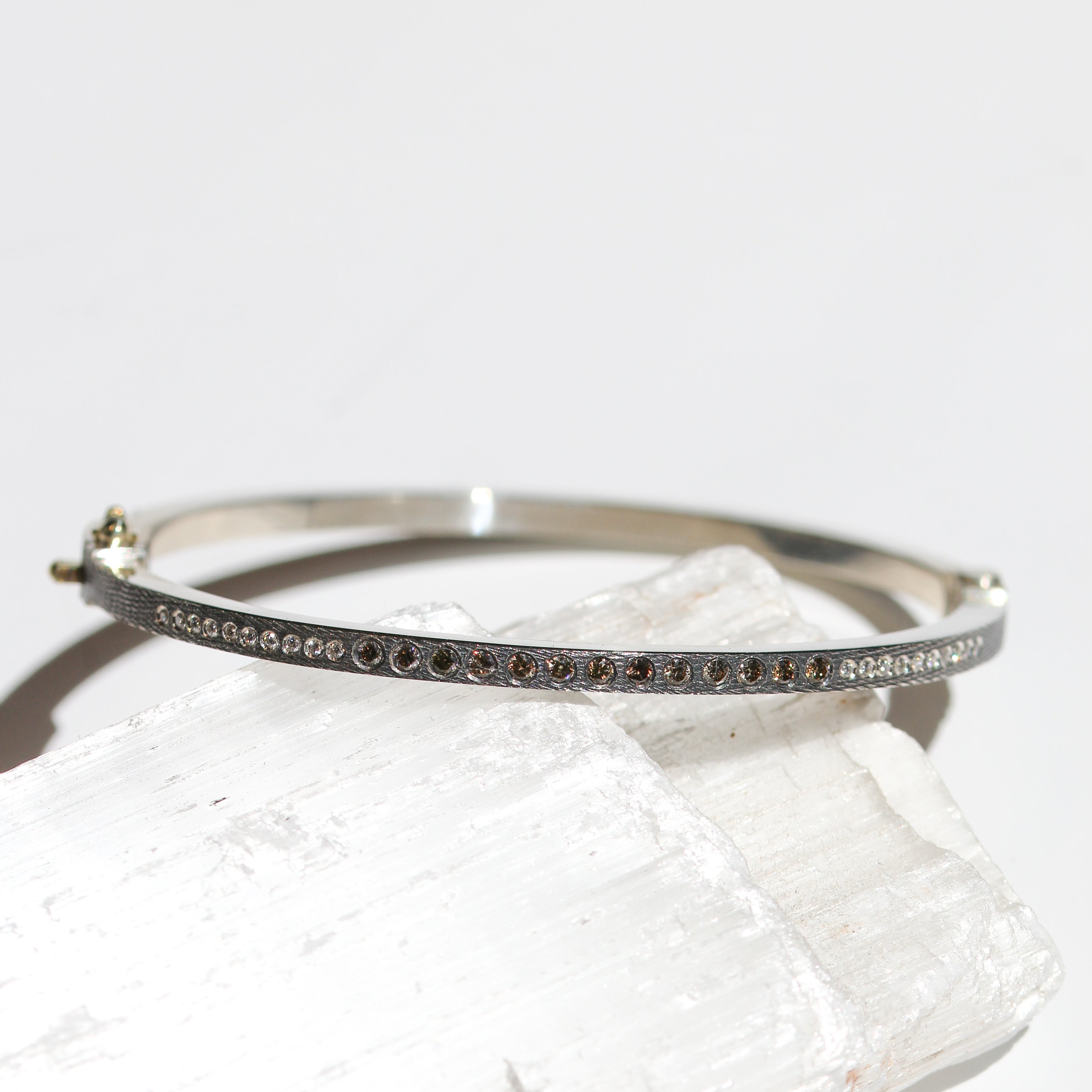 Rene-Escobar-Laura-lux-25mm-bracelet