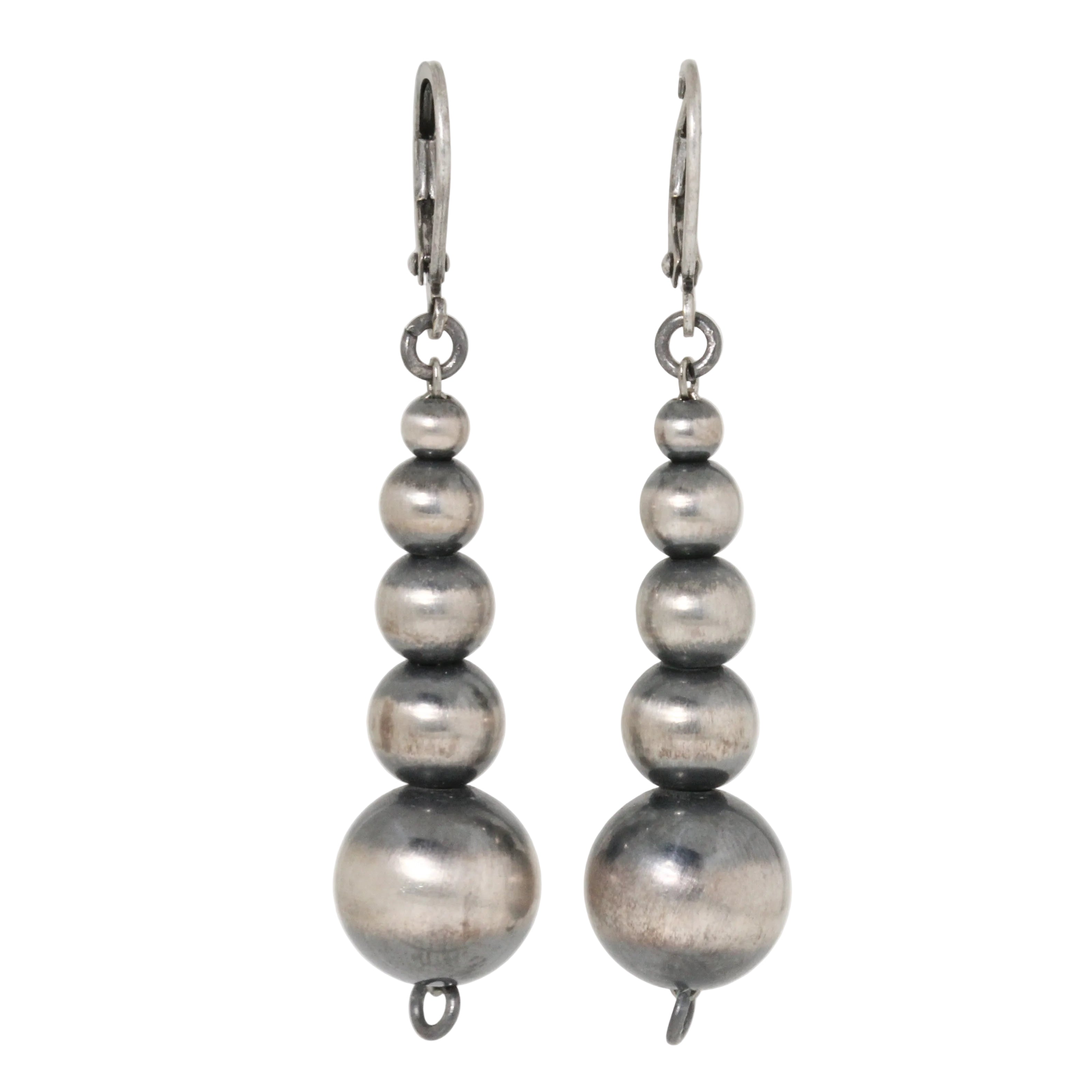 Graduated Navajo Pearl Earrings-Southwest